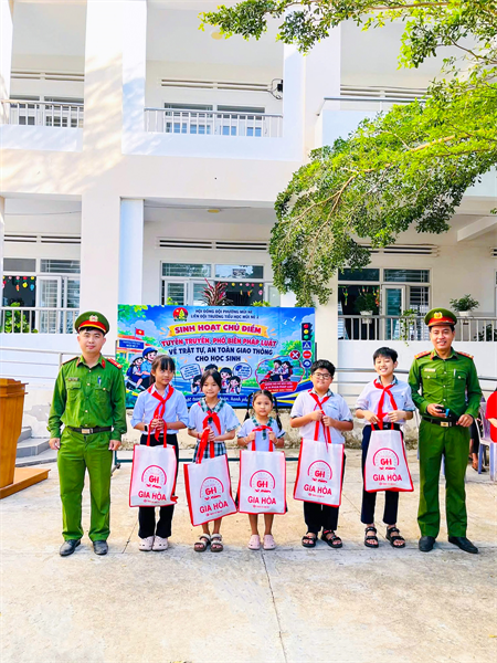 Hình ảnh tại trường37