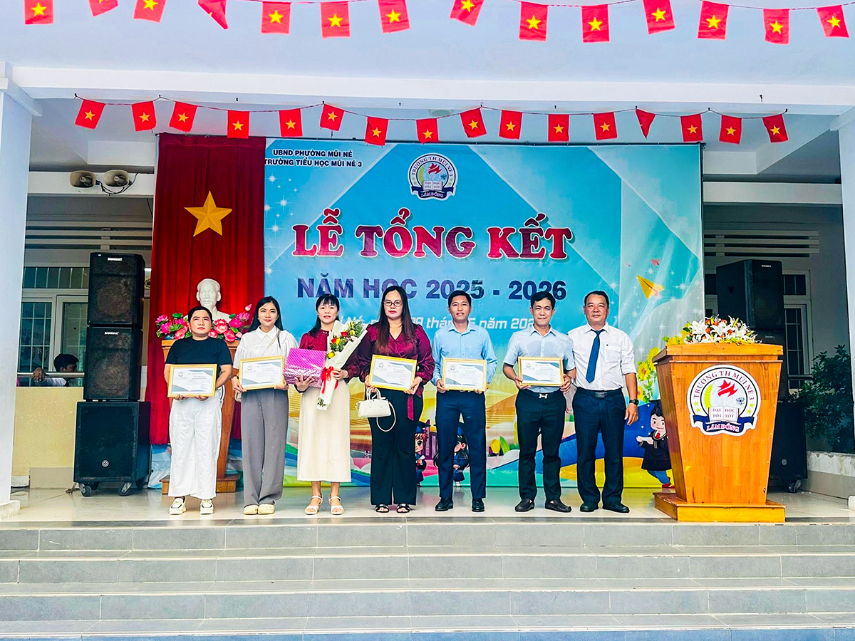 Ảnh giới thiệu trường 11